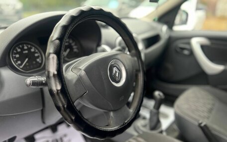 Renault Logan I, 2013 год, 298 000 рублей, 2 фотография