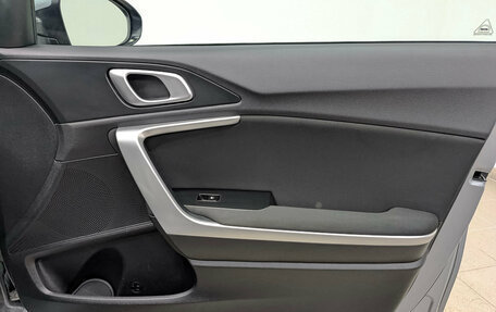 KIA cee'd III, 2020 год, 1 900 000 рублей, 23 фотография