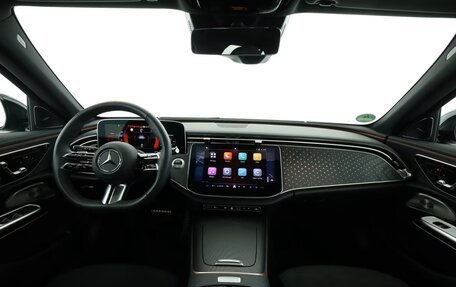 Mercedes-Benz E-Класс, 2026 год, 8 920 000 рублей, 19 фотография