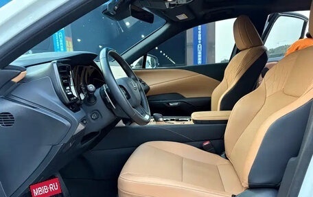 Lexus RX IV рестайлинг, 2025 год, 6 700 001 рублей, 15 фотография