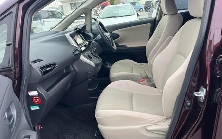 Toyota Wish II, 2013 год, 970 000 рублей, 18 фотография