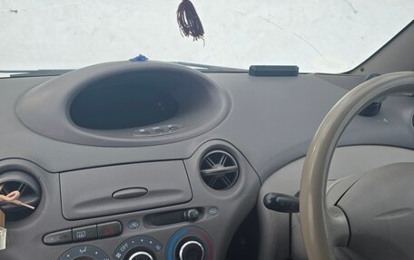 Toyota Platz, 2000 год, 130 000 рублей, 7 фотография