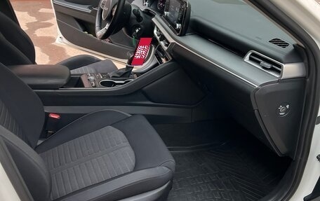 KIA K5, 2022 год, 2 700 000 рублей, 6 фотография