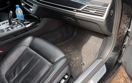 BMW 7 серия, 2019 год, 3 700 000 рублей, 9 фотография