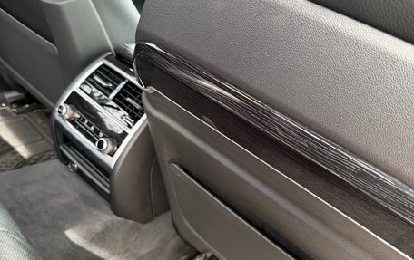 BMW 7 серия, 2019 год, 3 700 000 рублей, 14 фотография