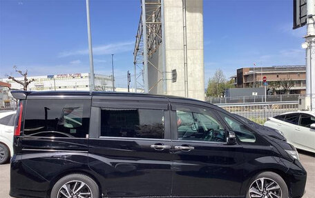 Honda Stepwgn IV, 2017 год, 1 900 000 рублей, 3 фотография