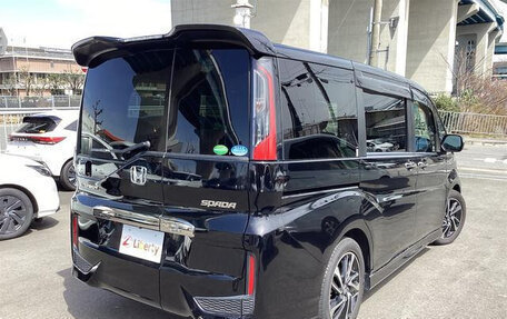 Honda Stepwgn IV, 2017 год, 1 900 000 рублей, 5 фотография
