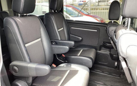 Honda Stepwgn IV, 2017 год, 1 900 000 рублей, 10 фотография