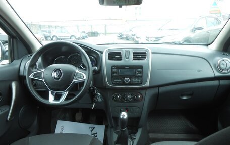 Renault Sandero II рестайлинг, 2018 год, 870 000 рублей, 10 фотография