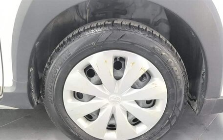 Toyota Yaris Cross, 2022 год, 1 200 000 рублей, 13 фотография