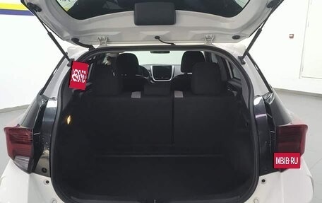 Toyota Yaris Cross, 2022 год, 1 200 000 рублей, 14 фотография