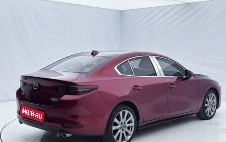 Mazda 3, 2022 год, 1 810 000 рублей, 2 фотография