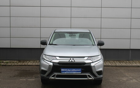 Mitsubishi Outlander III рестайлинг 3, 2021 год, 2 195 000 рублей, 2 фотография