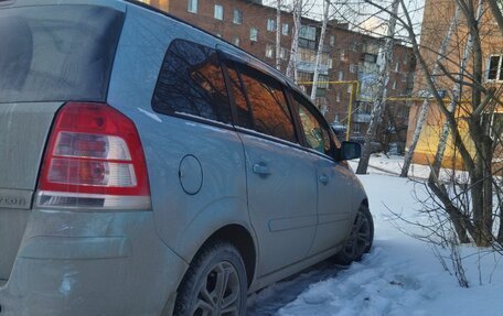 Opel Zafira B, 2009 год, 450 000 рублей, 4 фотография
