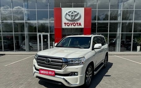 Toyota Land Cruiser 200, 2019 год, 7 460 000 рублей, 1 фотография