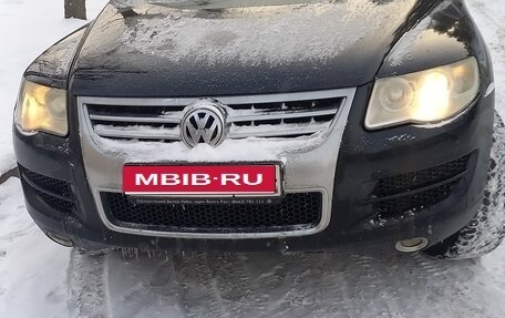 Volkswagen Touareg III, 2008 год, 750 000 рублей, 1 фотография