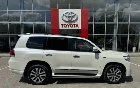 Toyota Land Cruiser 200, 2019 год, 7 460 000 рублей, 4 фотография