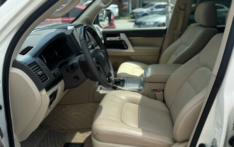 Toyota Land Cruiser 200, 2019 год, 7 460 000 рублей, 11 фотография