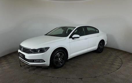Volkswagen Passat B8 рестайлинг, 2015 год, 1 600 000 рублей, 1 фотография