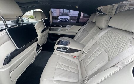 BMW 7 серия, 2017 год, 4 150 000 рублей, 8 фотография