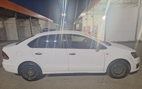 Volkswagen Polo VI (EU Market), 2018 год, 429 000 рублей, 2 фотография