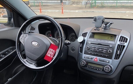 KIA cee'd I рестайлинг, 2008 год, 800 000 рублей, 10 фотография