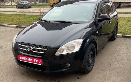 KIA cee'd I рестайлинг, 2008 год, 800 000 рублей, 2 фотография
