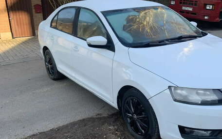 Skoda Rapid I, 2018 год, 700 000 рублей, 2 фотография