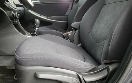 Hyundai Solaris II рестайлинг, 2012 год, 895 000 рублей, 10 фотография