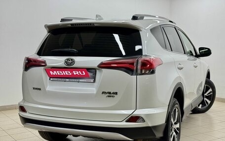 Toyota RAV4, 2016 год, 2 567 000 рублей, 6 фотография