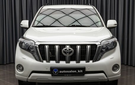 Toyota Land Cruiser Prado 150 рестайлинг 2, 2017 год, 4 190 000 рублей, 2 фотография