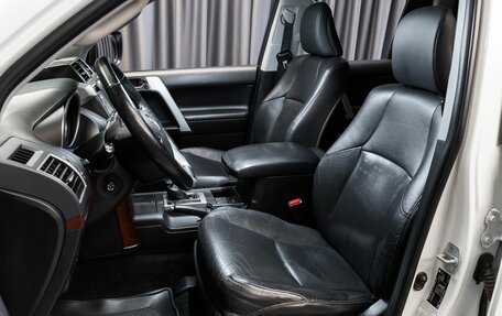 Toyota Land Cruiser Prado 150 рестайлинг 2, 2017 год, 4 190 000 рублей, 7 фотография