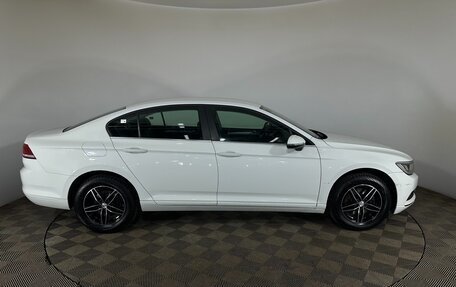 Volkswagen Passat B8 рестайлинг, 2015 год, 1 600 000 рублей, 4 фотография