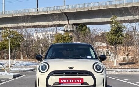 MINI Hatch, 2022 год, 2 247 000 рублей, 2 фотография