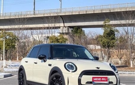 MINI Hatch, 2022 год, 2 247 000 рублей, 3 фотография