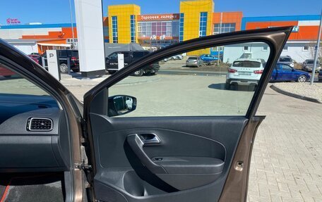 Volkswagen Polo VI (EU Market), 2018 год, 1 050 000 рублей, 8 фотография