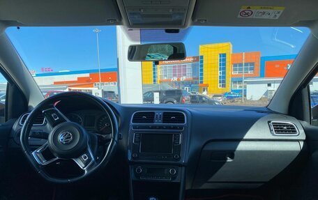 Volkswagen Polo VI (EU Market), 2018 год, 1 050 000 рублей, 27 фотография