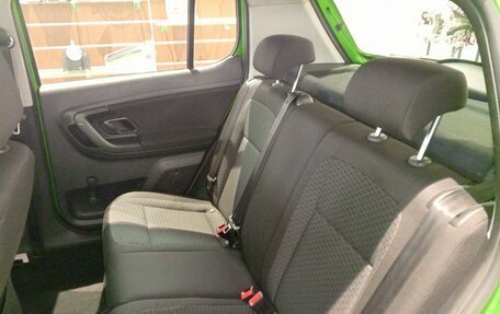 Skoda Fabia II, 2011 год, 389 000 рублей, 13 фотография