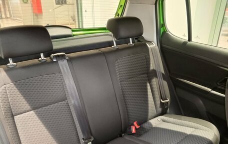 Skoda Fabia II, 2011 год, 389 000 рублей, 14 фотография