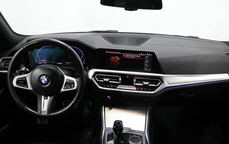 BMW 3 серия, 2019 год, 3 390 000 рублей, 14 фотография