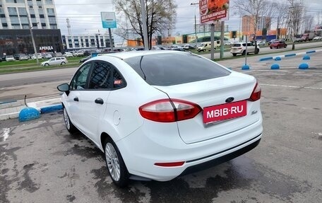 Ford Fiesta, 2015 год, 810 000 рублей, 5 фотография