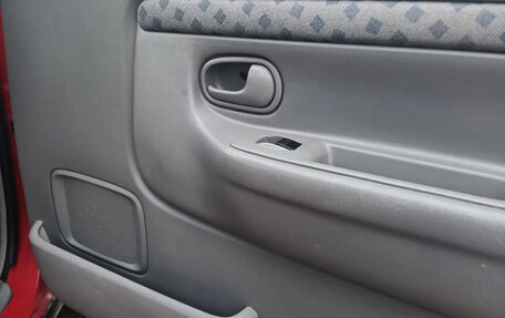 Mazda Demio III (DE), 2000 год, 250 000 рублей, 4 фотография