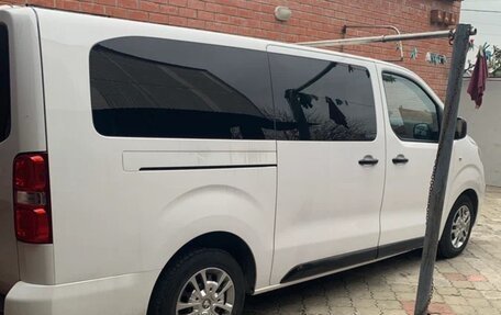 Peugeot Traveller I, 2021 год, 3 000 000 рублей, 8 фотография