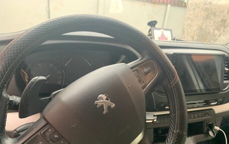 Peugeot Traveller I, 2021 год, 3 000 000 рублей, 5 фотография