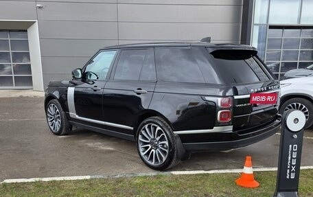 Land Rover Range Rover IV рестайлинг, 2019 год, 6 900 000 рублей, 3 фотография