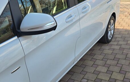 Mercedes-Benz V-Класс, 2015 год, 3 500 000 рублей, 4 фотография