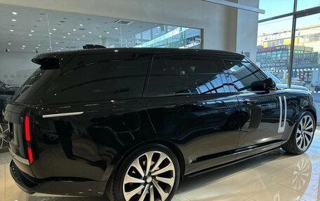 Land Rover Range Rover IV рестайлинг, 2024 год, 23 990 000 рублей, 3 фотография