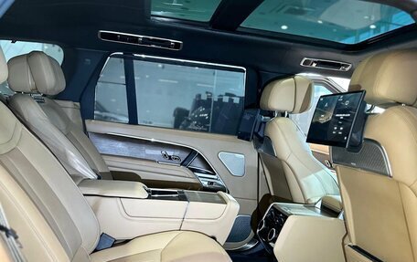 Land Rover Range Rover IV рестайлинг, 2024 год, 23 990 000 рублей, 5 фотография