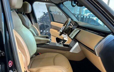 Land Rover Range Rover IV рестайлинг, 2024 год, 23 990 000 рублей, 4 фотография