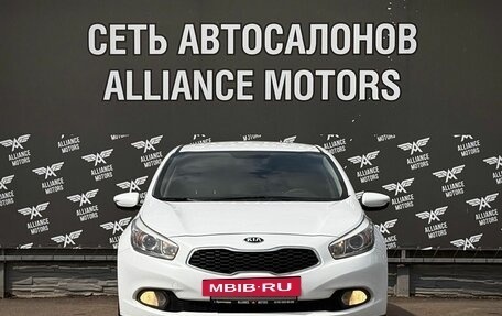 KIA cee'd III, 2015 год, 990 000 рублей, 2 фотография